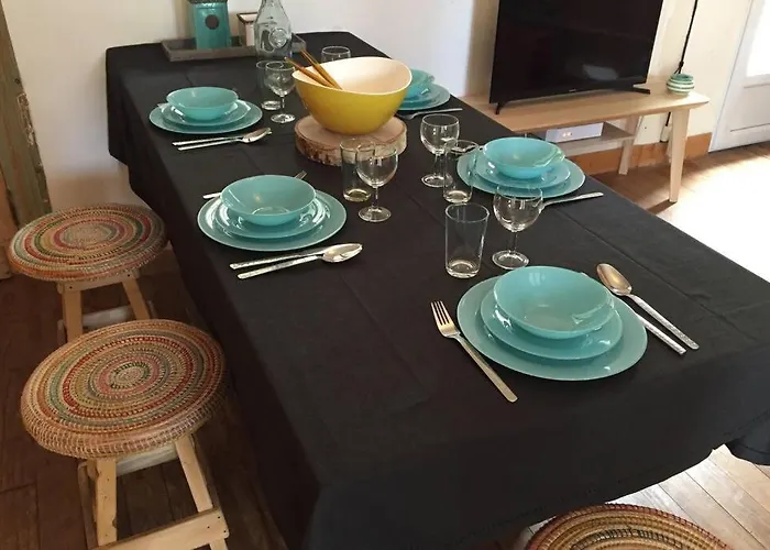 Appartement Charme Assure Pour Ce Idealement Situe *