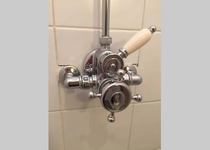 Charme Assuré Pour Ce Idéalement Situé Apartamento